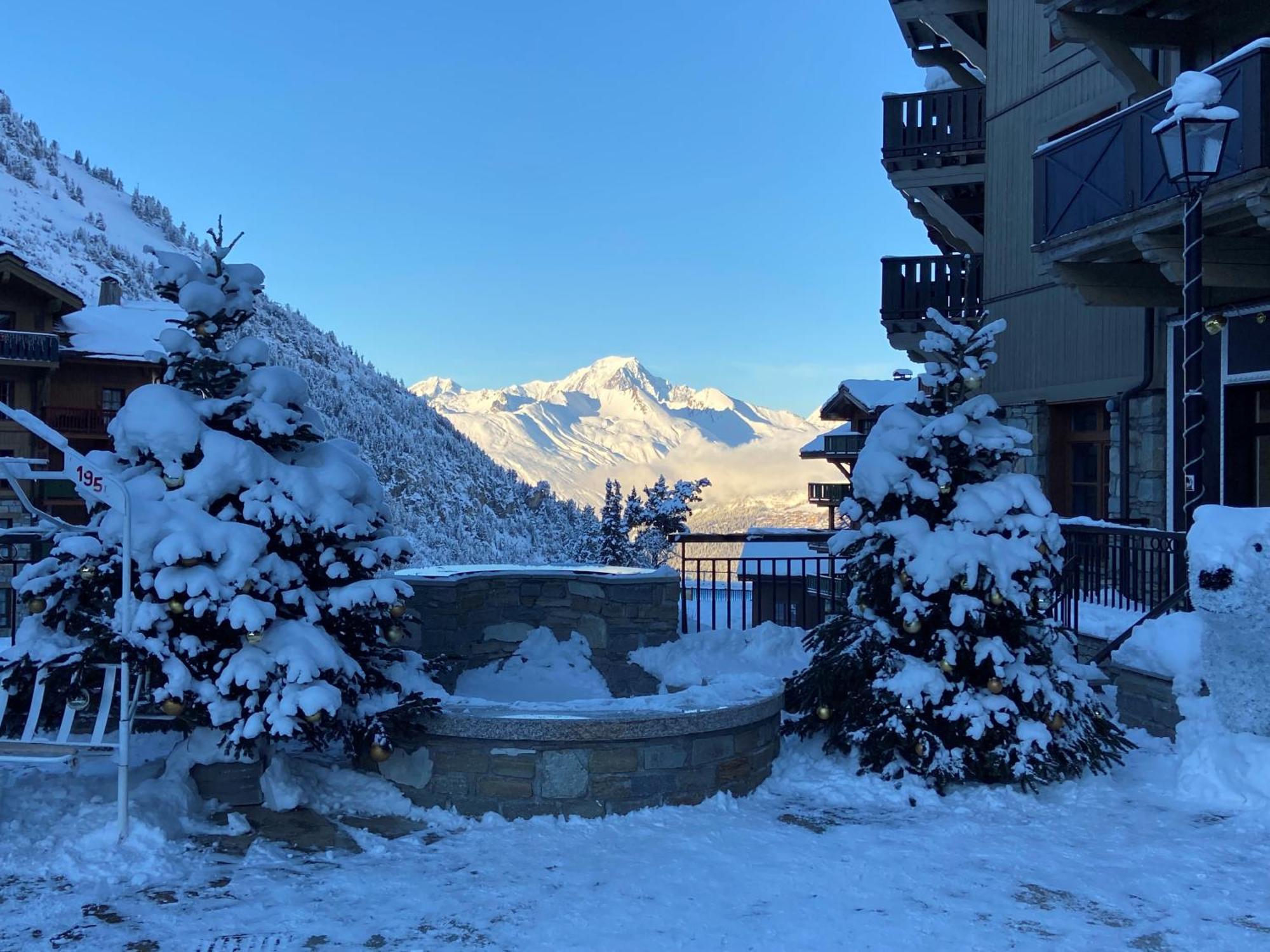 Arcs 1950: Luxury Chalet Apartment with Mont Blanc Views Les Arcs  Exterior photo